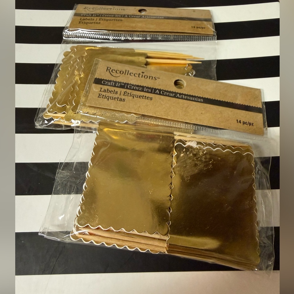 NWT. Golden flags, cupcake toppers, decorated toothpick flags